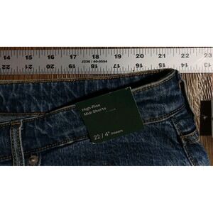 Wild Fable High Rise Midi Shorts Dark Wash Blue Denim Women's Size 22/4 NWT Gift